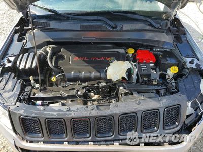 Zdjęcie 12 z 13 samochodu: 2019 JEEP COMPASS LATITUDE VIN:3C4NJDBB5KT592641 - miniatura