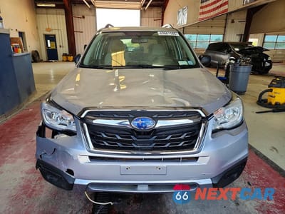 Piąte zdjęcie samochodu w środku: 2017 SUBARU FORESTER 2.5I VIN:JF2SJABC3HH539276 - miniatura
