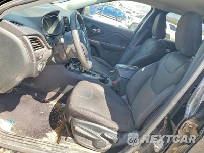 Zdjęcie 7 z 12 samochodu: 2019 JEEP CHEROKEE LATITUDE VIN:1C4PJMCX1KD239029 - miniatura