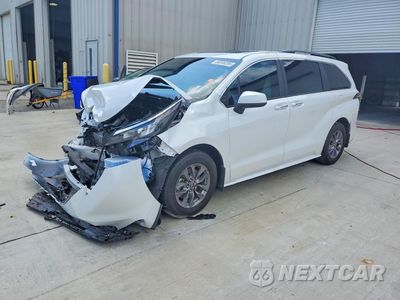 2025 TOYOTA SIENNA XLE 8-PASSENGER 5TDJRKEC2SS245908 - główne zdjęcie licytacji z USA - miniatura