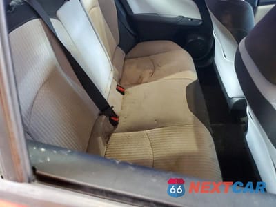 Zdjęcie 10 z 12 samochodu: 2018 TOYOTA PRIUS THREE VIN:JTDKARFU2J3066764 - miniatura