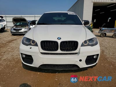 Piąte zdjęcie samochodu w środku: 2014 BMW X6 XDRIVE35I VIN:5UXFG2C53E0C44758 - miniatura