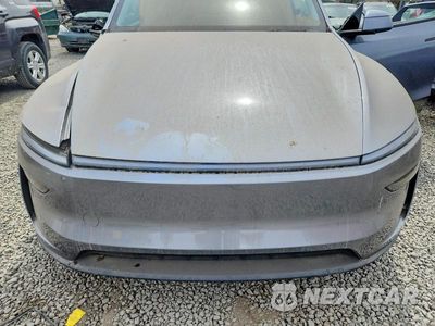 Zdjęcie 12 z 13 samochodu: 2026 TESLA MODEL Y VIN:7SAYGDEE3TF334848 - miniatura