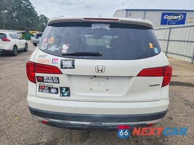 Zdjęcie 6 z 14 samochodu: 2016 HONDA PILOT TOURING VIN:5FNYF5H95GB041186 - miniatura