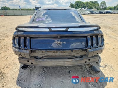 Zdjęcie 6 z 12 samochodu: 2018 FORD MUSTANG VIN:1FA6P8TH8J5113131 - miniatura