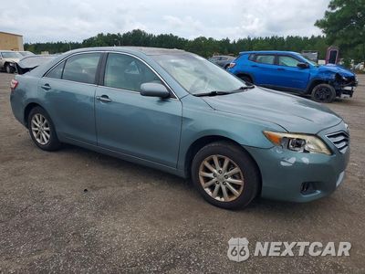 Czwarte zdjęcie samochodu z boku: 2011 TOYOTA CAMRY XLE VIN:4T1BF3EK6BU659582 - miniatura