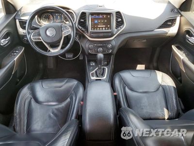 Zdjęcie 8 z 13 samochodu: 2017 JEEP CHEROKEE LATITUDE VIN:1C4PJMCSXHW575375 - miniatura