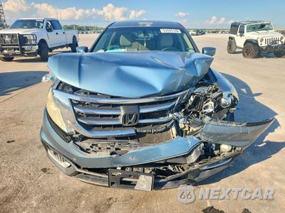 Piąte zdjęcie samochodu w środku: 2014 HONDA CROSSTOUR EX VIN:5J6TF1H35EL001631 - miniatura