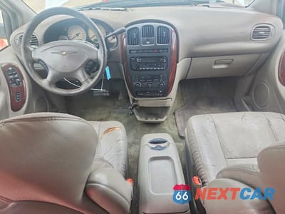 Zdjęcie 8 z 13 samochodu: 2003 CHRYSLER TOWN & COUNTRY LIMITED VIN:2C8GP64L33R132275 - miniatura