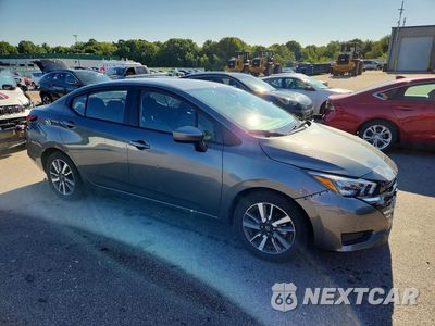 Czwarte zdjęcie samochodu z boku: 2025 NISSAN VERSA SV VIN:3N1CN8EV9SL816814 - miniatura