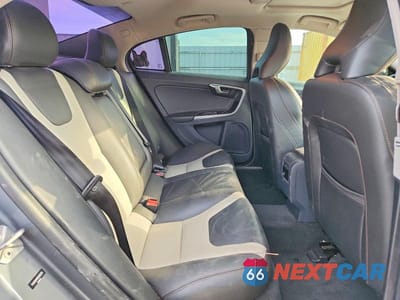 Zdjęcie 10 z 13 samochodu: 2016 VOLVO S60 CROSS COUNTRY T5 VIN:YV4612UMXG2001278 - miniatura