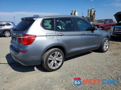 Trzecie zdjęcie samochodu z tyłu: 2016 BMW X3 XDRIVE35I VIN:5UXWX7C57G0S15924 - miniatura