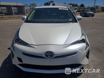 Piąte zdjęcie samochodu w środku: 2016 TOYOTA PRIUS TWO ECO VIN:JTDKARFU5G3504010 - miniatura