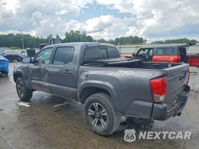 Drugie zdjęcie samochodu z przodu: 2017 TOYOTA TACOMA TRD SPORT VIN:5TFCZ5AN4HX093585 - miniatura