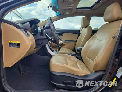 Zdjęcie 7 z 12 samochodu: 2013 HYUNDAI ELANTRA LIMITED VIN:5NPDH4AE0DH232585 - miniatura