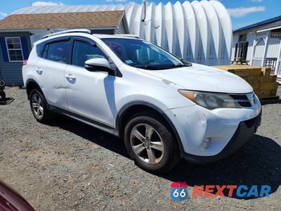 Czwarte zdjęcie samochodu z boku: 2015 TOYOTA RAV4 XLE VIN:2T3RFREV7FW373264 - miniatura