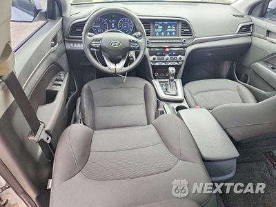 Zdjęcie 8 z 12 samochodu: 2020 HYUNDAI ELANTRA SEL VIN:5NPD84LF7LH500827 - miniatura