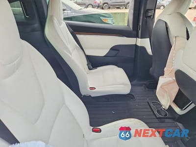 Zdjęcie 10 z 12 samochodu: 2023 TESLA MODEL X VIN:7SAXCBE55PF376178 - miniatura