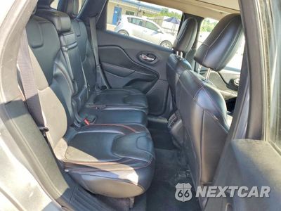 Zdjęcie 10 z 13 samochodu: 2016 JEEP CHEROKEE TRAILHAWK VIN:1C4PJMBS9GW146633 - miniatura