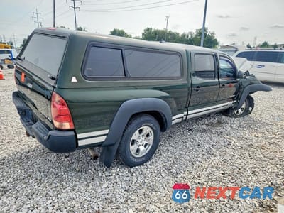 Trzecie zdjęcie samochodu z tyłu: 2012 TOYOTA TACOMA DOUBLE CAB LONG BED VIN:3TMMU4FN5CM043122 - miniatura
