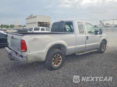 Trzecie zdjęcie samochodu z tyłu: 2001 FORD F250 SUPER DUTY VIN:1FTNX20L21EA35098 - miniatura