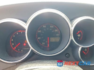 Zdjęcie 9 z 12 samochodu: 2004 PONTIAC VIBE VIN:5Y2SL62824Z467847 - miniatura
