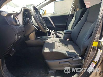 Zdjęcie 7 z 13 samochodu: 2015 TOYOTA RAV4 LE VIN:JTMZFREV6FD051129 - miniatura