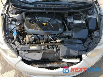 Zdjęcie 11 z 12 samochodu: 2012 HYUNDAI ELANTRA GLS VIN:5NPDH4AE6CH076972 - miniatura