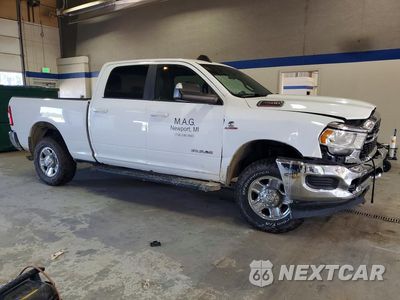 Czwarte zdjęcie samochodu z boku: 2022 RAM 2500 BIG HORN/LONE STAR VIN:3C6UR5DL9NG109592 - miniatura