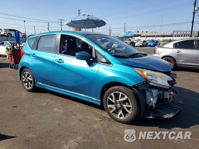 Czwarte zdjęcie samochodu z boku: 2015 NISSAN VERSA NOTE SR VIN:3N1CE2CP1FL392097 - miniatura