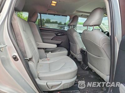 Zdjęcie 11 z 13 samochodu: 2022 TOYOTA HIGHLANDER XLE VIN:5TDGZRBH7NS582422 - miniatura