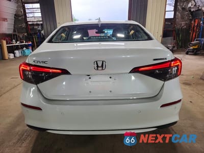Zdjęcie 6 z 12 samochodu: 2022 HONDA CIVIC VIN:2HGFE1F96NH326025 - miniatura