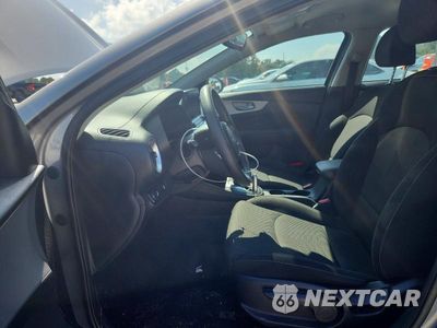 Zdjęcie 7 z 12 samochodu: 2023 KIA FORTE LXS VIN:3KPF24AD4PE663974 - miniatura