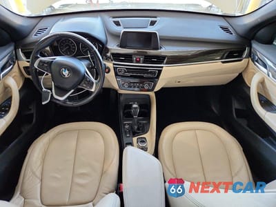 Zdjęcie 8 z 13 samochodu: 2017 BMW X1 VIN:WBXHT3Z35H4A53635 - miniatura