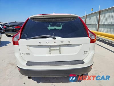 Zdjęcie 6 z 13 samochodu: 2012 VOLVO XC60 T6 VIN:YV4902DZ5C2295730 - miniatura
