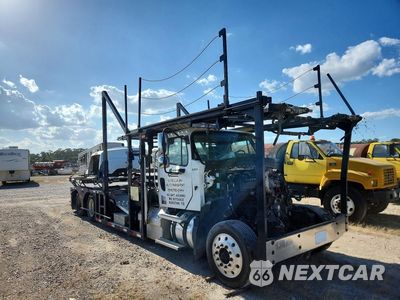 Czwarte zdjęcie samochodu z boku: 2020 FREIGHTLINER 114SD CAR HAULER TRUCK VIN:3ALHG3DV7LDKX4950 - miniatura