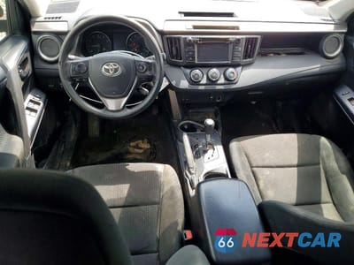 Zdjęcie 8 z 13 samochodu: 2018 TOYOTA RAV4 LE VIN:JTMBFREV2JJ747207 - miniatura