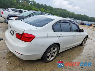 Trzecie zdjęcie samochodu z tyłu: 2013 BMW 328 XI SULEV VIN:WBA3B5C58DF598446 - miniatura
