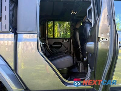 Zdjęcie 6 z 11 samochodu: 2021 JEEP GLADIATOR SPORT VIN:1C6HJTAG5ML614907 - miniatura