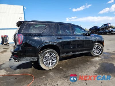Trzecie zdjęcie samochodu z tyłu: 2026 CHEVROLET TAHOE K1500 Z71 VIN:1GNS6PKD5TR142738 - miniatura