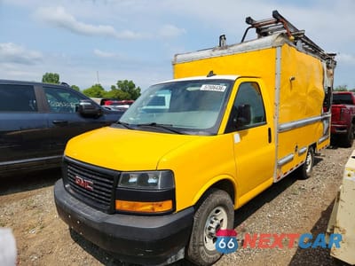 2018 GMC SAVANA BOX TRUCK 1GD07RFP0J1901865 - główne zdjęcie licytacji z USA - miniatura