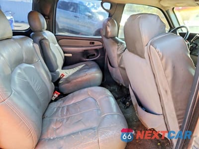 Zdjęcie 11 z 14 samochodu: 2001 CHEVROLET SUBURBAN C1500 VIN:3GNEC16T01G107025 - miniatura