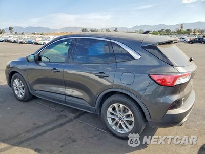 Drugie zdjęcie samochodu z przodu: 2020 FORD ESCAPE SE VIN:1FMCU0G6XLUA14010 - miniatura