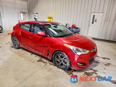 Czwarte zdjęcie samochodu z boku: 2012 HYUNDAI VELOSTER BASE VIN:KMHTC6AD9CU051580 - miniatura