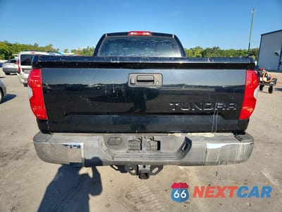 Zdjęcie 6 z 12 samochodu: 2018 TOYOTA TUNDRA SR VIN:5TFRM5F12JX129729 - miniatura