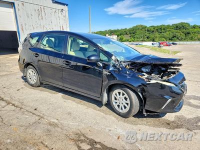 Czwarte zdjęcie samochodu z boku: 2012 TOYOTA PRIUS V THREE VIN:JTDZN3EU2C3078255 - miniatura