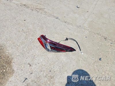 Zdjęcie 12 z 13 samochodu: 2023 TOYOTA CAMRY SE VIN:4T1G11AK9PU769841 - miniatura