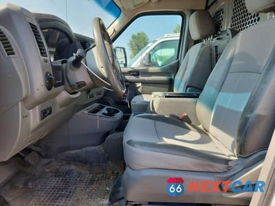Zdjęcie 7 z 12 samochodu: 2019 NISSAN NV 2500 HD SV VIN:1N6BF0LY8KN801741 - miniatura
