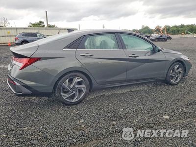 Trzecie zdjęcie samochodu z tyłu: 2025 HYUNDAI ELANTRA LIMITED VIN:KMHLP4DG0SU908480 - miniatura