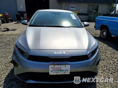 Piąte zdjęcie samochodu w środku: 2023 KIA FORTE LXS VIN:3KPF24AD0PE595995 - miniatura